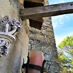Bed & Breakfast Medievale, L'epee Du Roi Artur Avec Escape Game Servas (Gard)