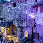 Medievale, L'epee Du Roi Artur Avec Escape Game Bed & Breakfast