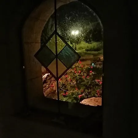 Bed & Breakfast Medievale, L'epee Du Roi Artur Avec Escape Game Servas (Gard)