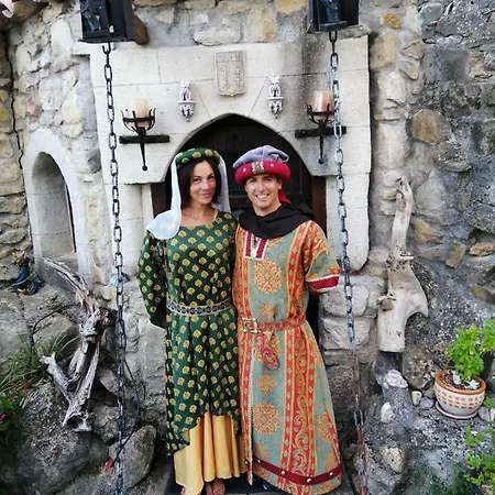 Medievale, L'epee Du Roi Artur Avec Escape Game Bed & Breakfast 4*