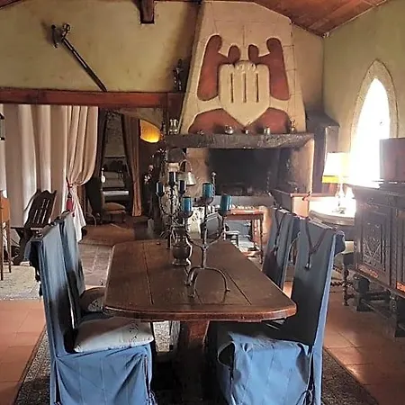 Medievale, L'epee Du Roi Artur Avec Escape Game فندق مبيت وإفطار 4*