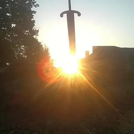 Medievale, L'epee Du Roi Artur Avec Escape Game فندق مبيت وإفطار 4*