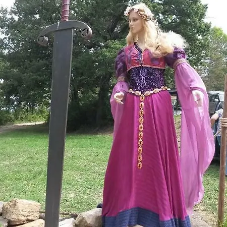 Bed & Breakfast Medievale, L'epee Du Roi Artur Avec Escape Game 4*