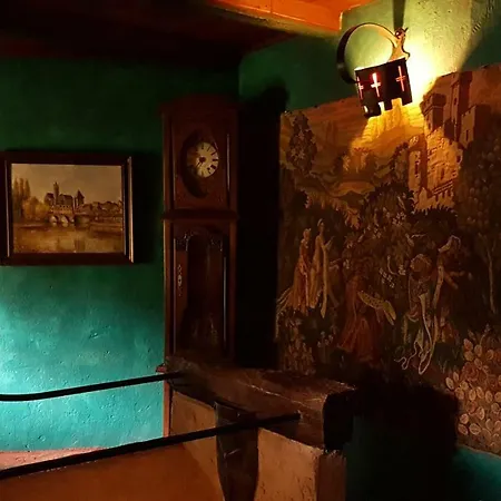 Bed & Breakfast Medievale, L'epee Du Roi Artur Avec Escape Game 4*