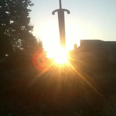 Medievale 40m2 D' Du Mas Fabregue Nocleg ze śniadaniem 4*