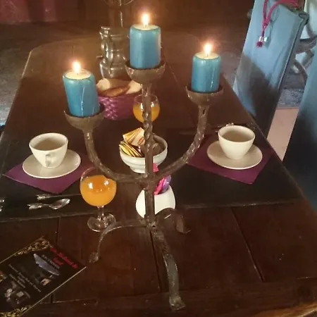 Bed & Breakfast Medievale, L'epee Du Roi Artur Avec Escape Game Servas (Gard)
