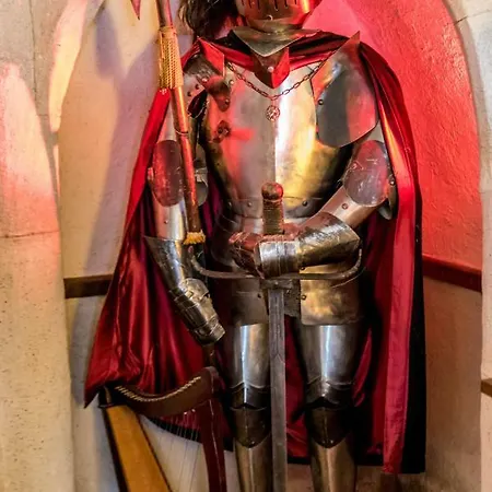 Medievale, L'epee Du Roi Artur Avec Escape Game Bed & Breakfast 4*